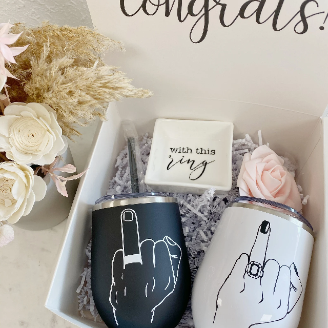 Couples Tumbler Set Lucky Mr and Future Mrs Engagement Gift Box Set His and  Hers Wifey Hubby Wedding Day Gift Idea Tumblers Bride Groom 