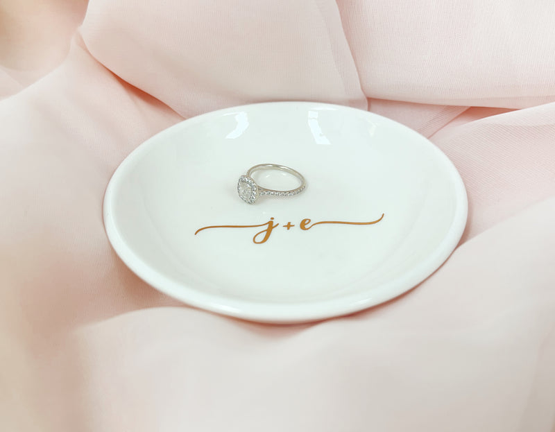 Initial ring dish- ring tray- jewelry ring dish tray- trinket dish- engagement gift idea for bride to be- monogram- personalized ring tray- (Copy)