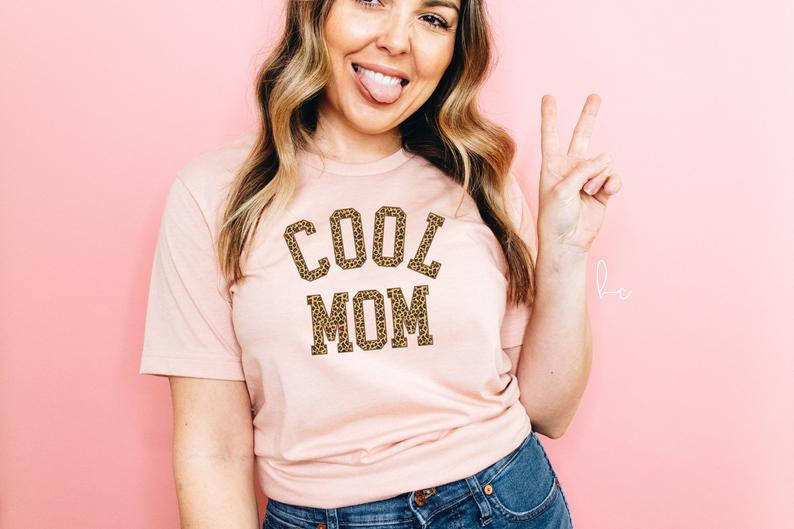 cool mom leopard print T-shirt - Mother’s Day shirt- gift for new mom- cheetah cute mom tees- mom shirts- personalized mom gift - expecting