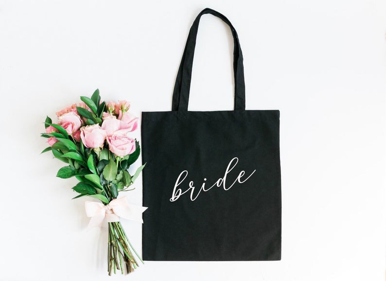 Bridesmaid tote bags- personalized tote bags- bachelorette party gifts for bridemaids- maid of honor tote bag- bridal party tote bags name