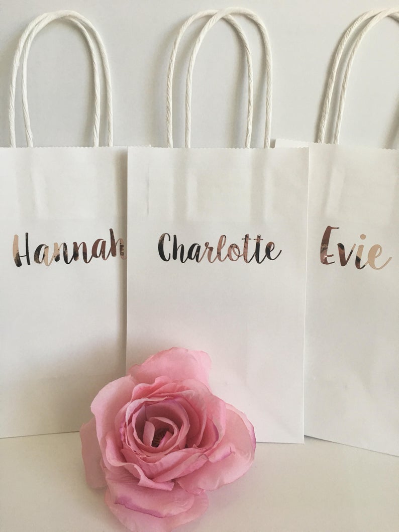 Rose gold gift bags- bridesmaid gift bags- personalized gift bags- bridesmaid proposal ideas- wedding gift bag- bridesmaid gift idea- gift