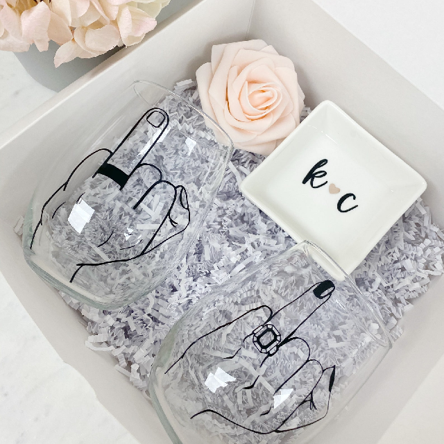 Couples ring finger gift set- beer glass and mug mr and mrs engagement gift box set- his and hers wifey and hubby wedding day gift idea-