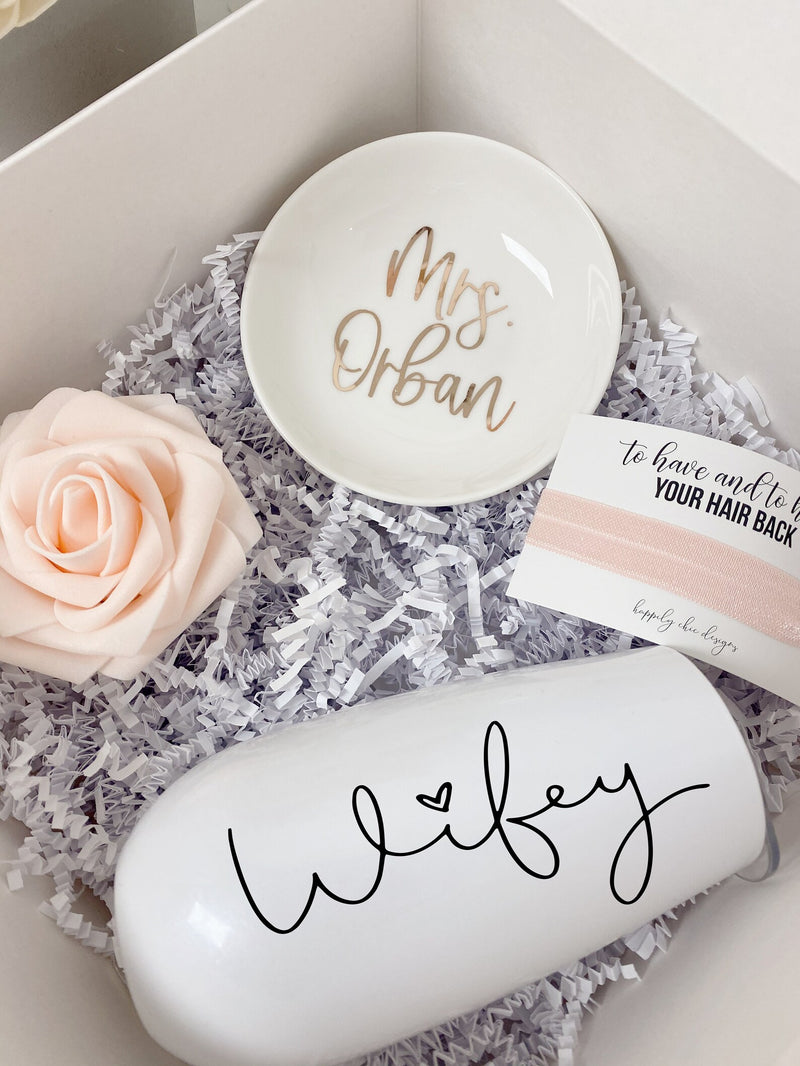 Best Wedding and Bridal Shower Gift Ideas - NewEleven