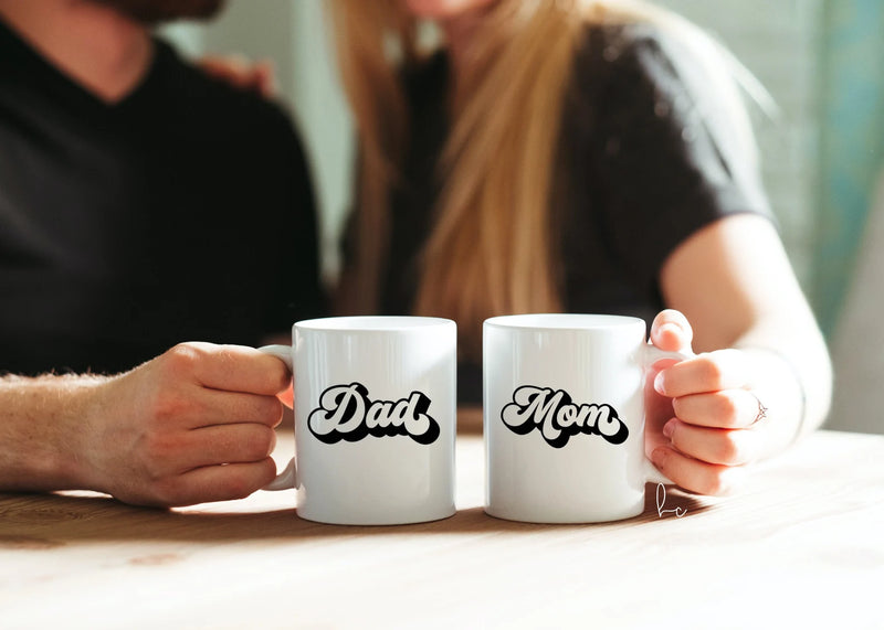 Retro mom and dad mugs parents gift box set- mommy daddy mugs- gift box for parents to be- baby shower idea- baby announcement pregnancy reveal