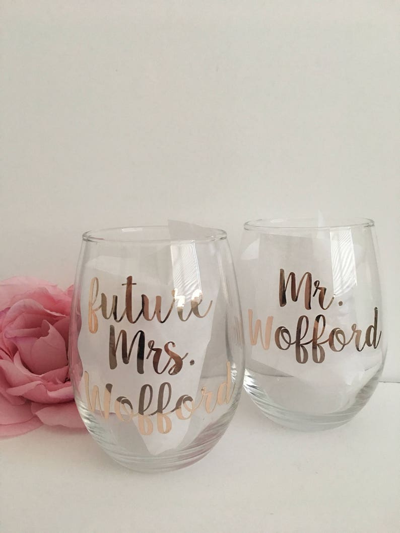 Future mrs wine glass- bride gift- engagement gift- rose gold wine glass- future mrs- bride wine glass- bride to be gift- personalized