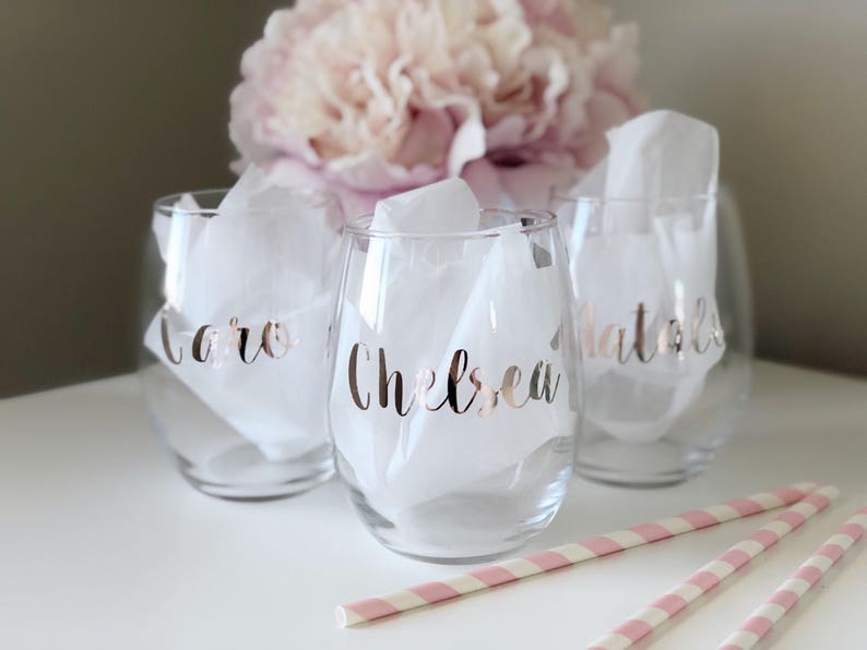 Bridesmaid wine glass- personalized wine glass- rose gold wine glass- bridesmaid proposal gift- wedding party gift- wedding wine glass-