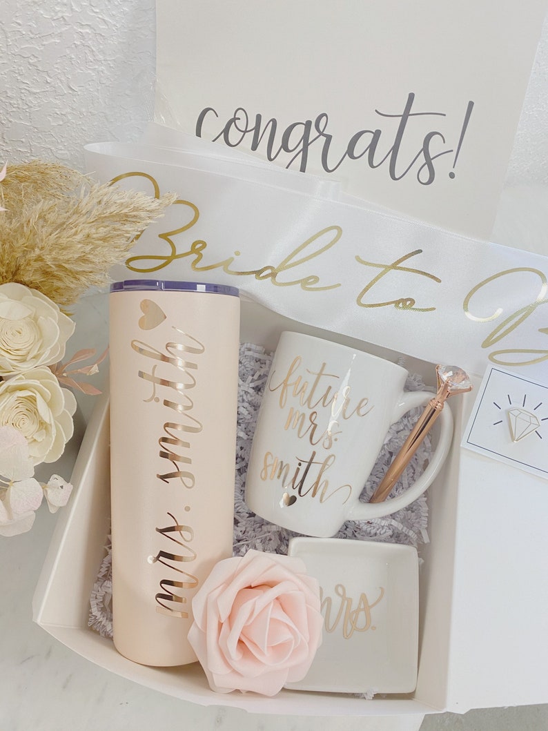 Future mrs gift box- bride gifts- bridal shower gifts- personalized wifey gift- wedding ring finger mug- bride gift box engagement box idea