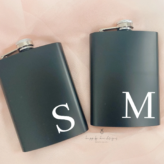 Groomsmen flasks- groomsman proposal- gift for best man groomsman- wedding day groom gift- black flask father of the bridesman gift idea